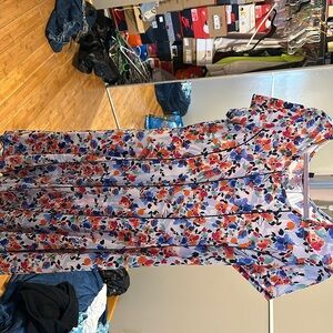 Beautiful shortsleeved dress!